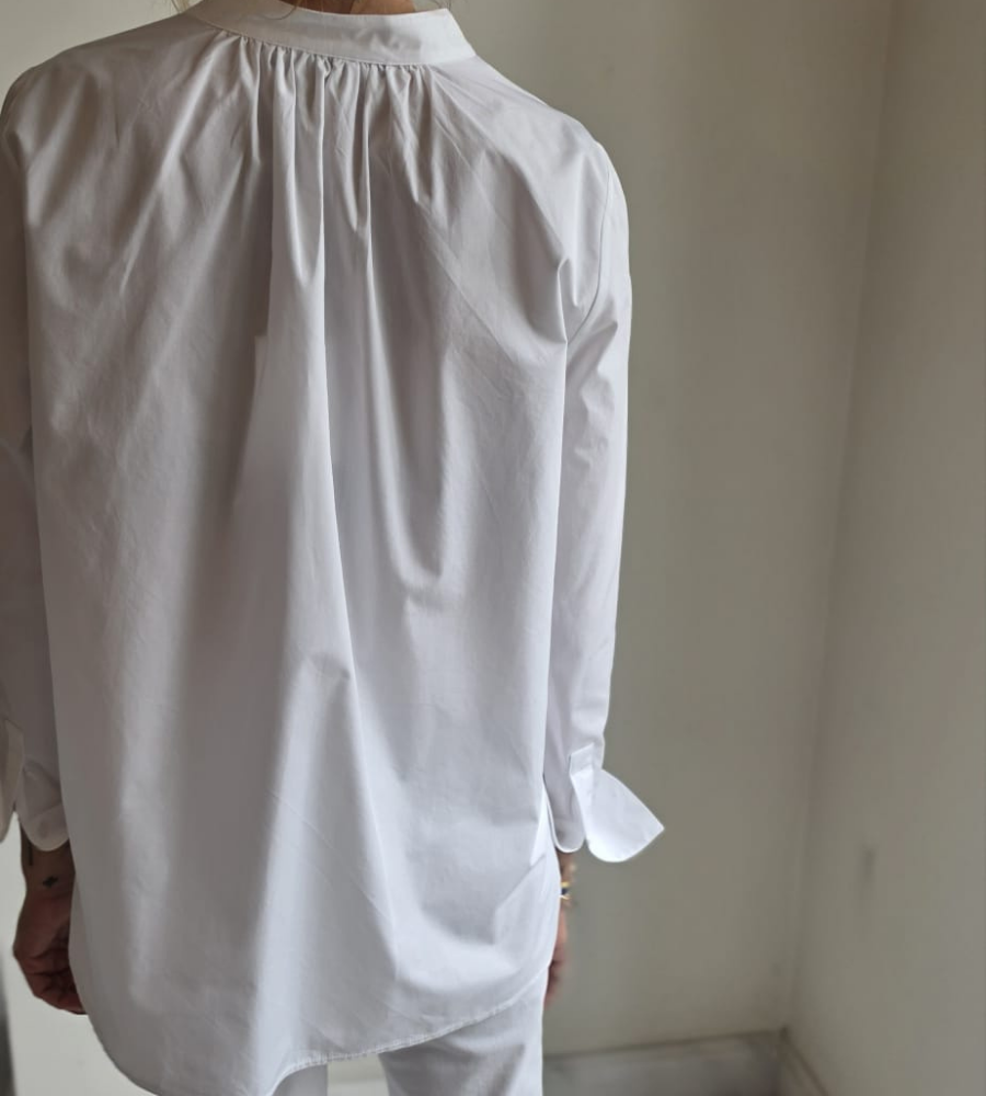 Yakası Açık Koton Gömlek Bluz