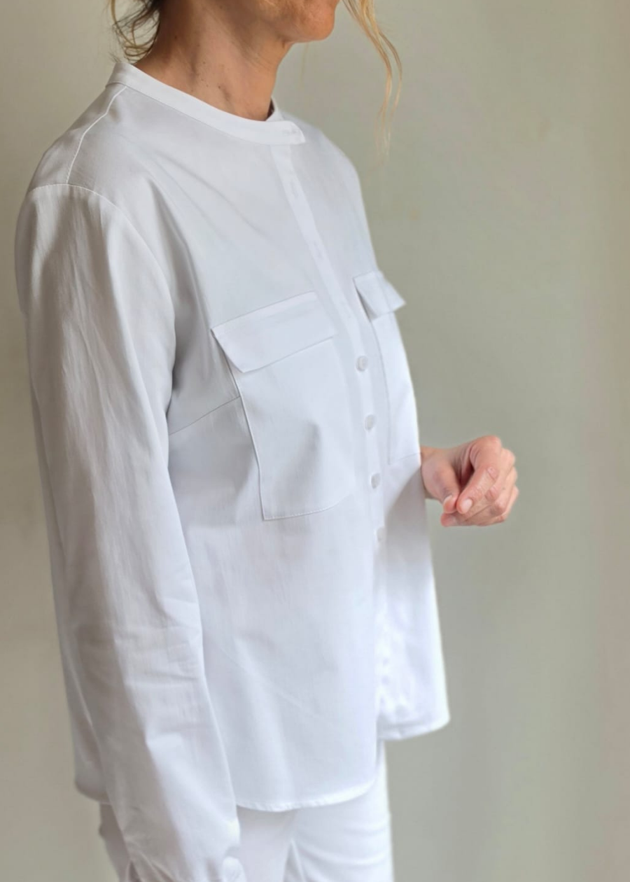 Hakim Yaka Gömlek